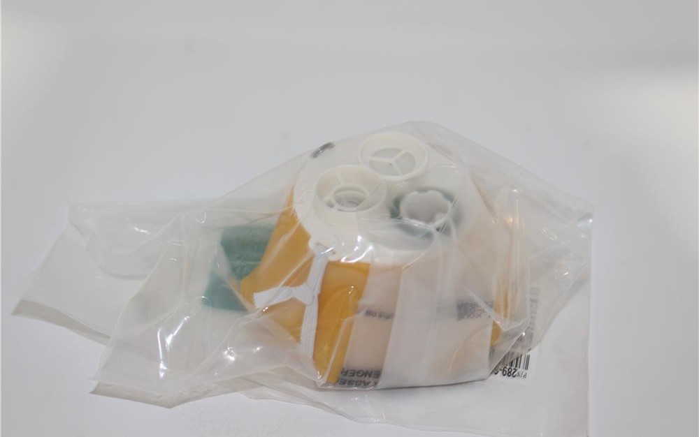 aircraft passenger oxygen mask 289-601-441-1
